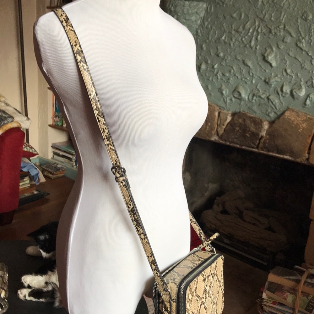 Nine West snakeskin cross body - Picture 7 of 7